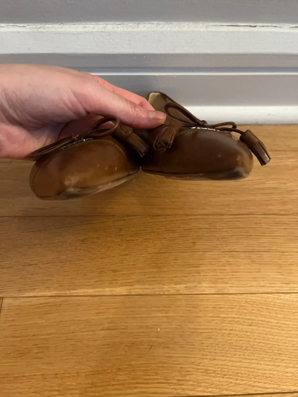 Prada Brown Pointed Toe Leather Ballet Flats with Bow - Picture 3 of 10